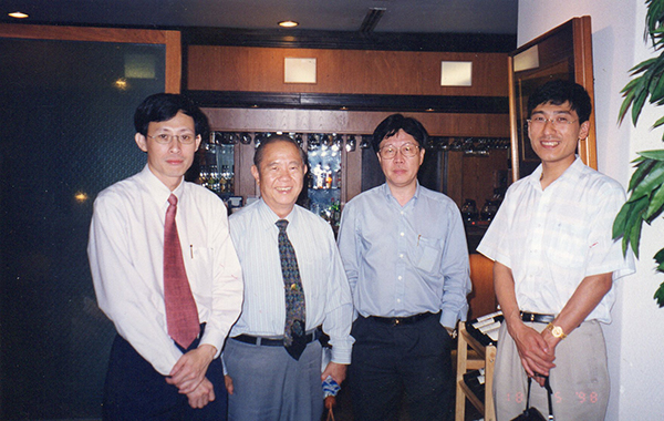 99年与前校长何家良校长见面会谈