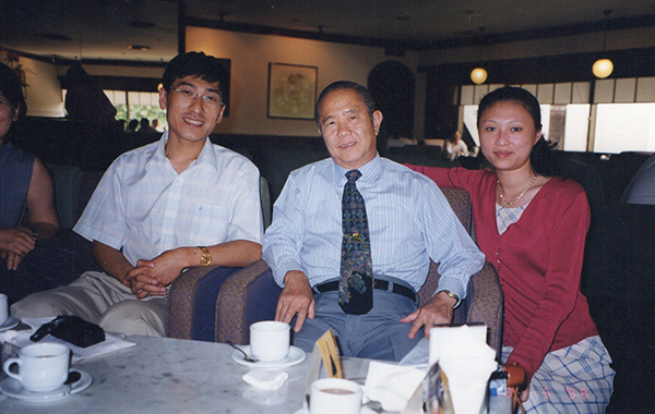 99年与前校长何家良校长见面会谈